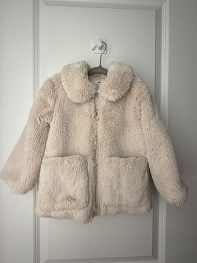 H&M Toddler Girls Cream Faux Fur Teddy Coat – Size 2T